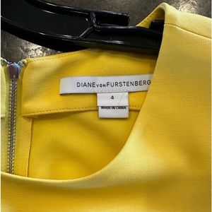 DVF CARPREENA MINI DRESS.      Sz.4 US.